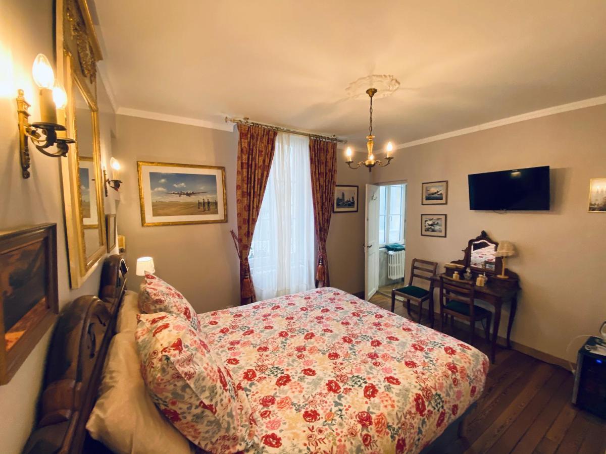 Dday Aviators Le Manoir Hotel Arromanches-les-Bains Bagian luar foto